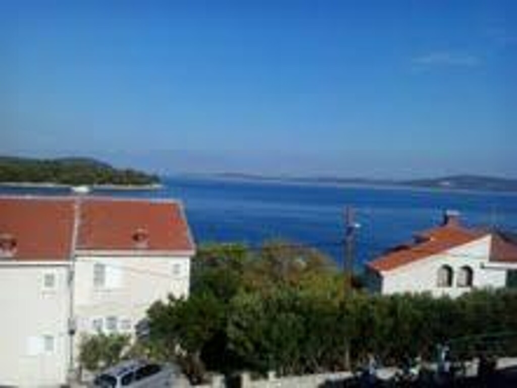 Image 3838751 - 5