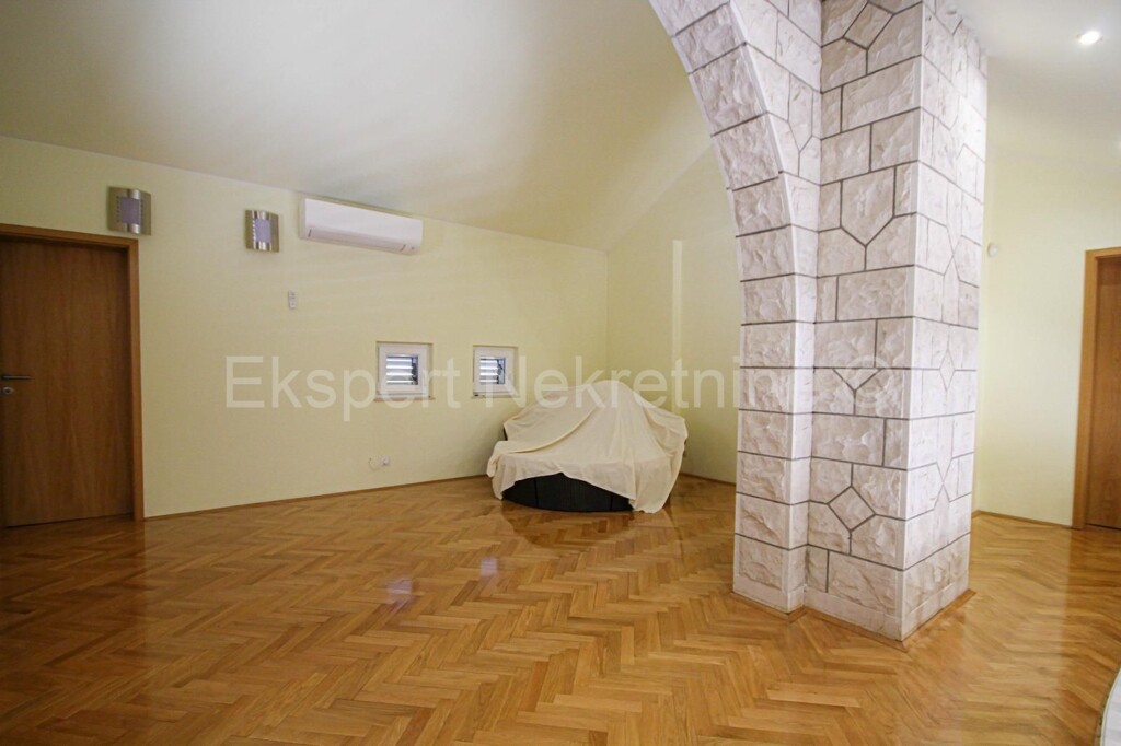 Image 13