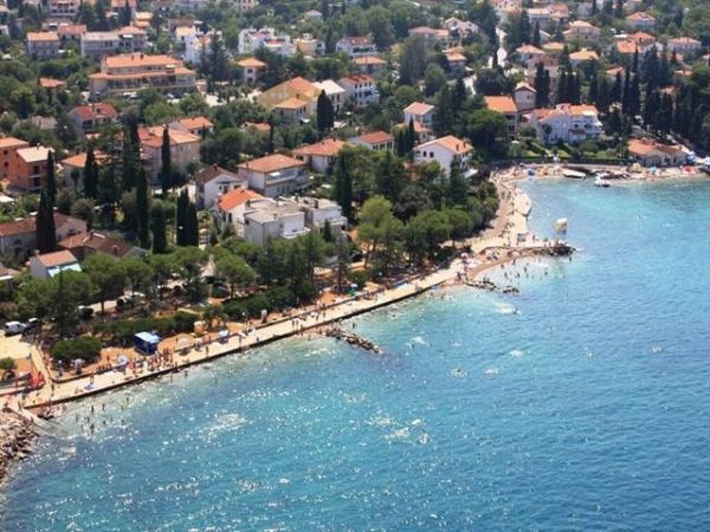 Image 3811743 - 7
