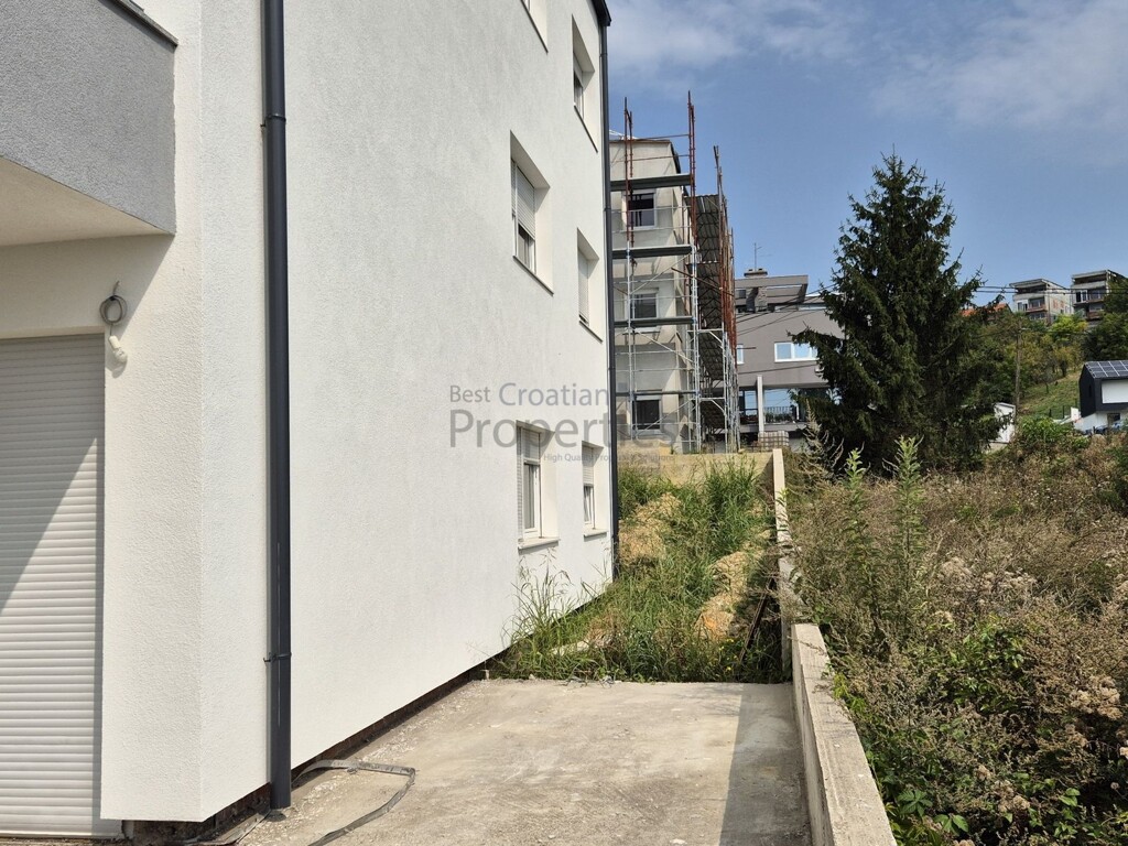 Image 12