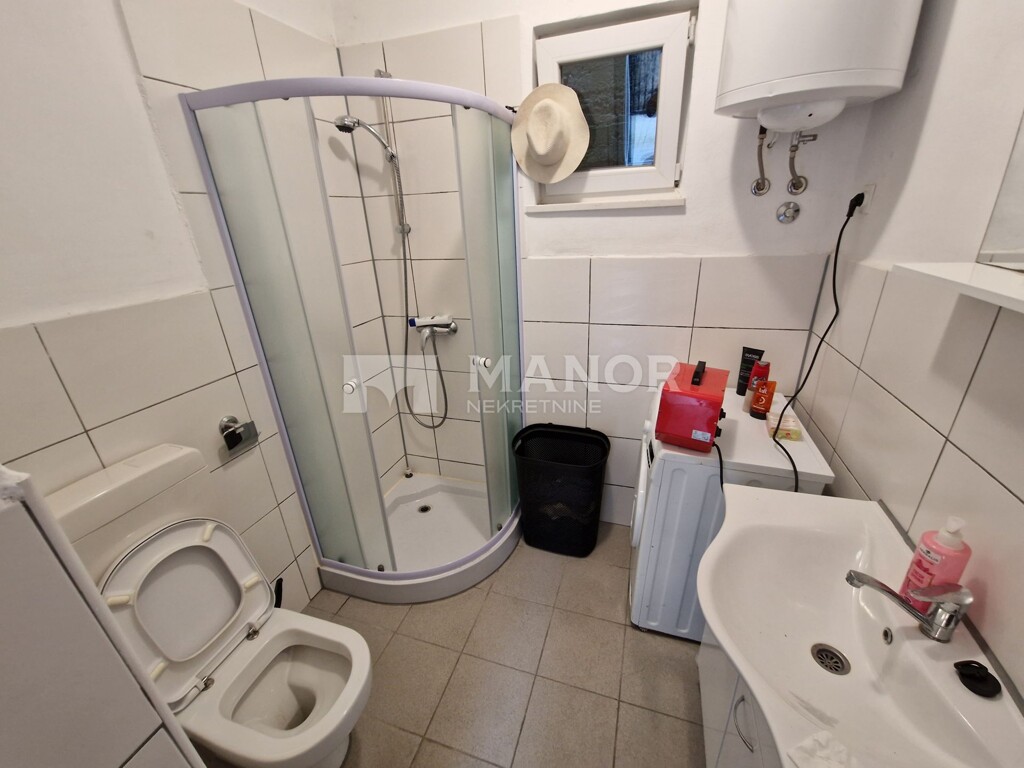 Image 11