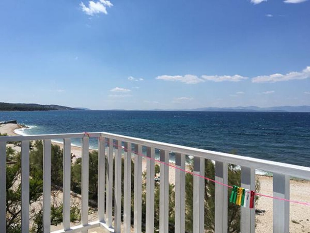 Image 3811357 - 9