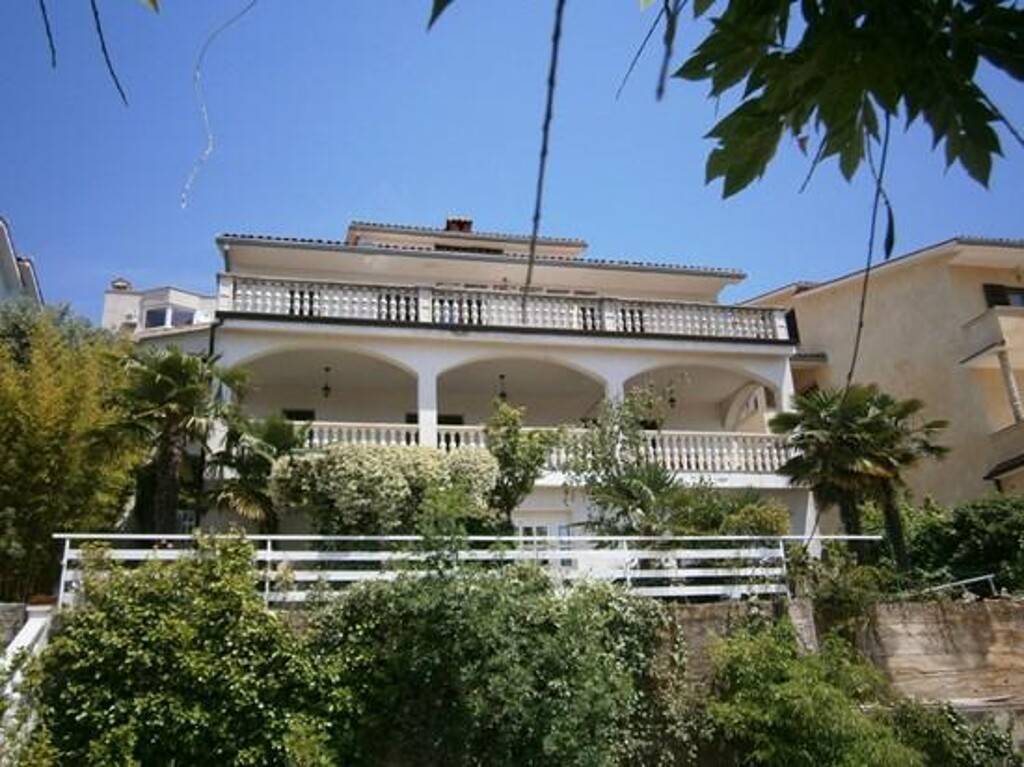 Image 3838929 - 1