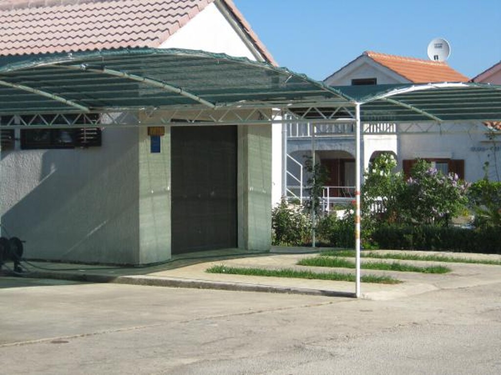 Image 3811694 - 2