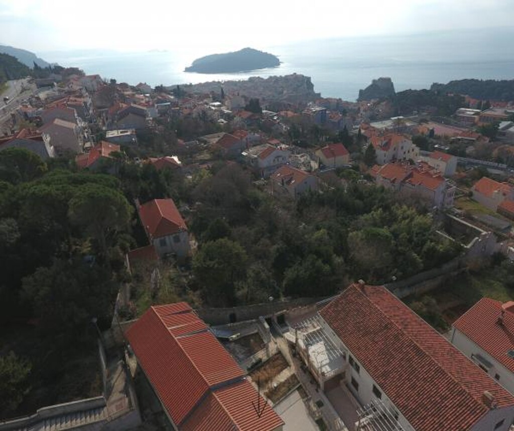 Image 3813952 - 31