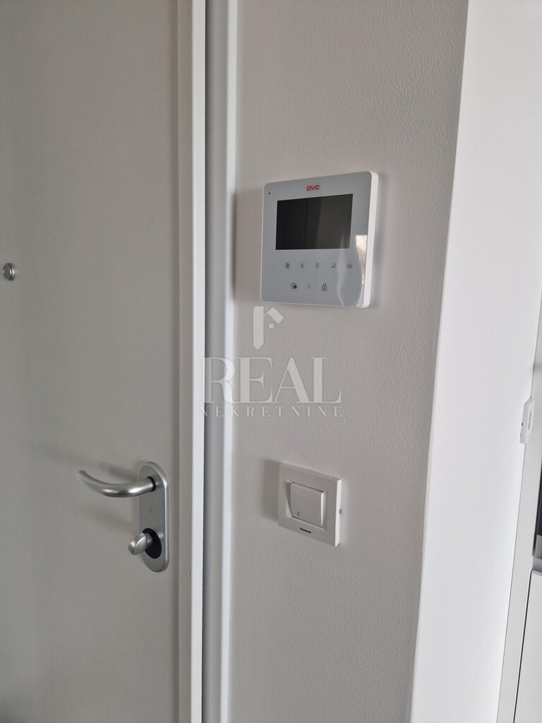 Image 12
