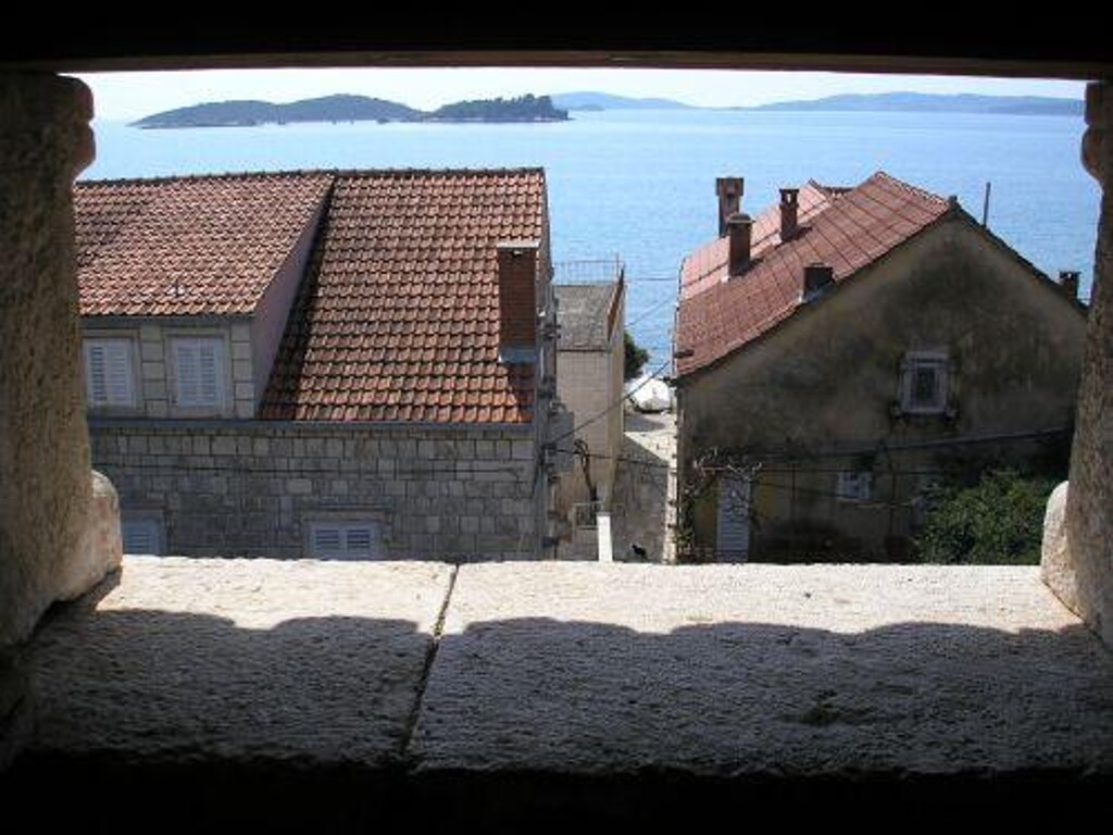 Image 3838989 - 7