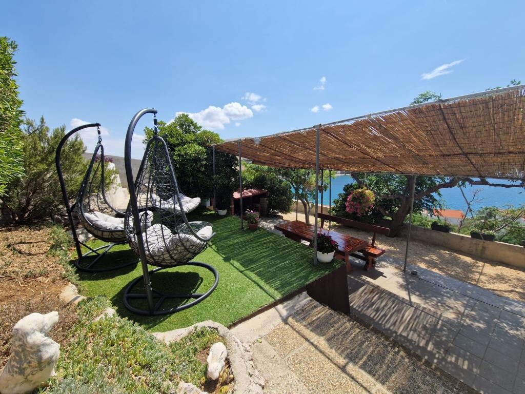 Image 3814652 - 1