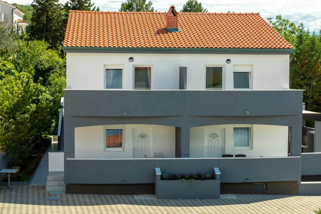 Image 3813212 - 8