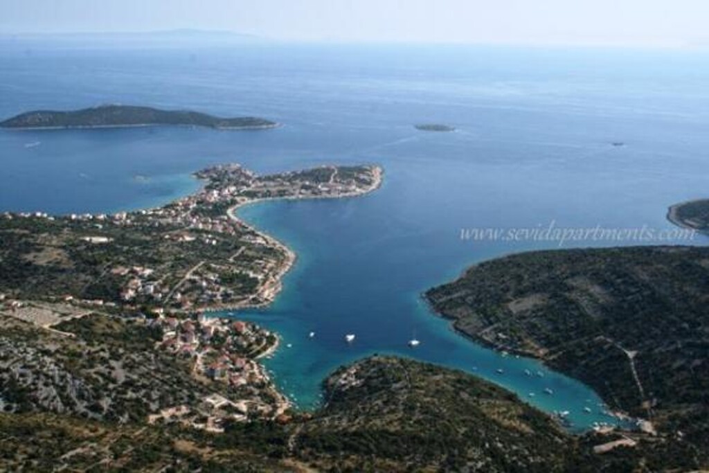 Image 3838800 - 23