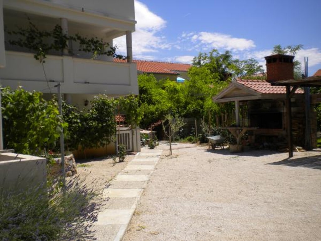Image 3814408 - 4