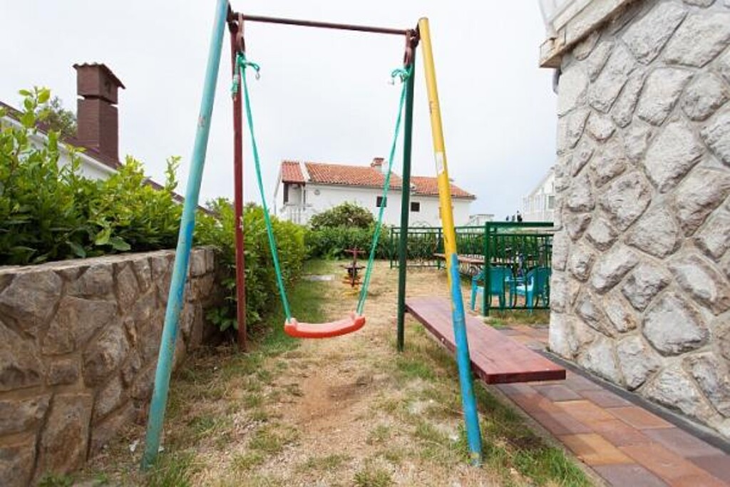 Image 3813454 - 10