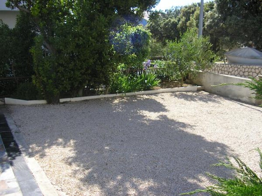 Image 3811044 - 4