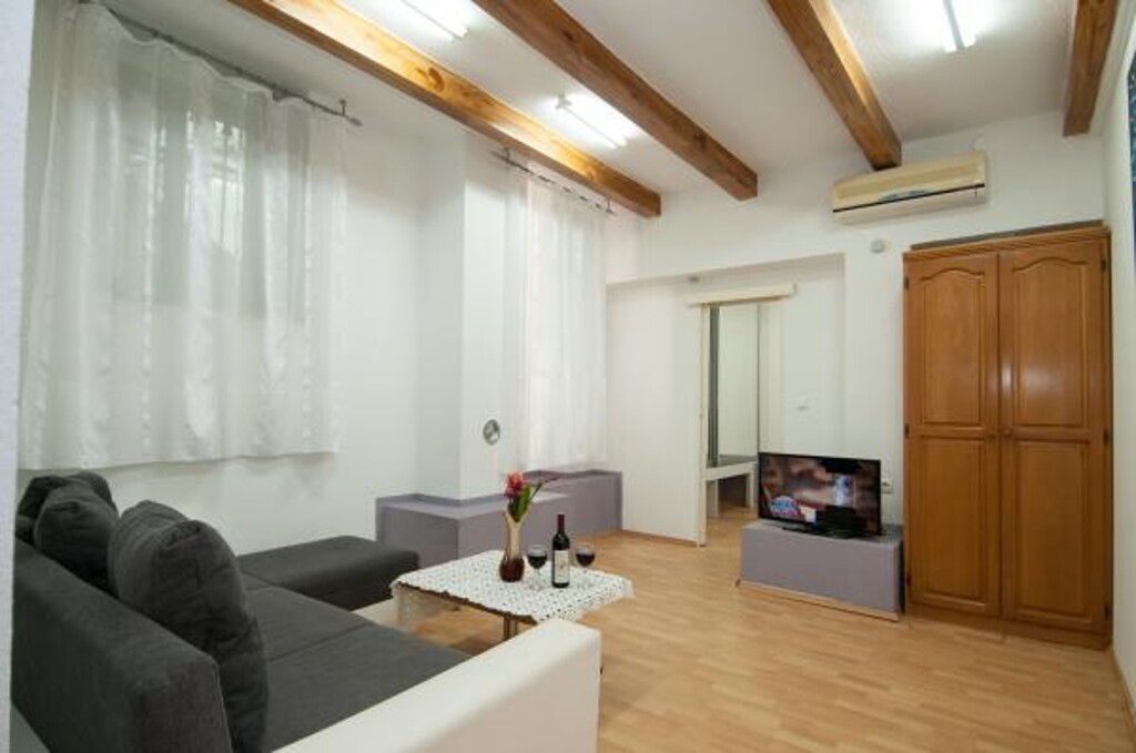 Image 3813417 - 8