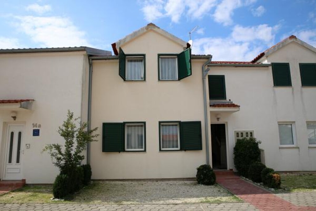 Image 3812866 - 2