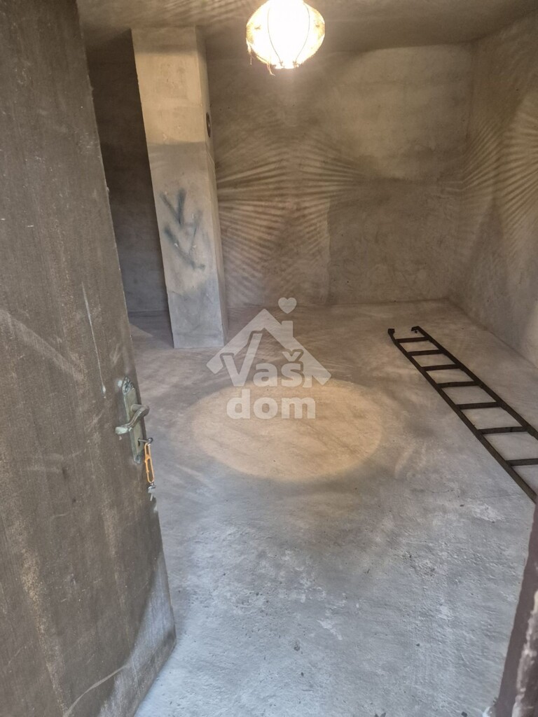 Image 10