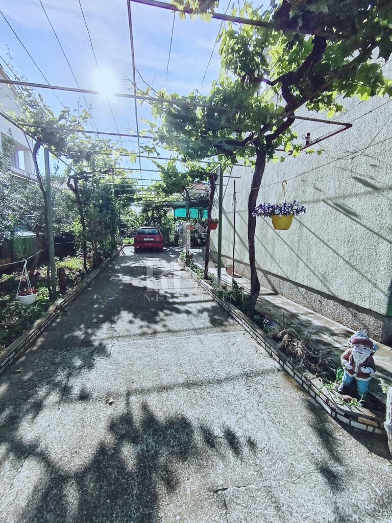 Image 9