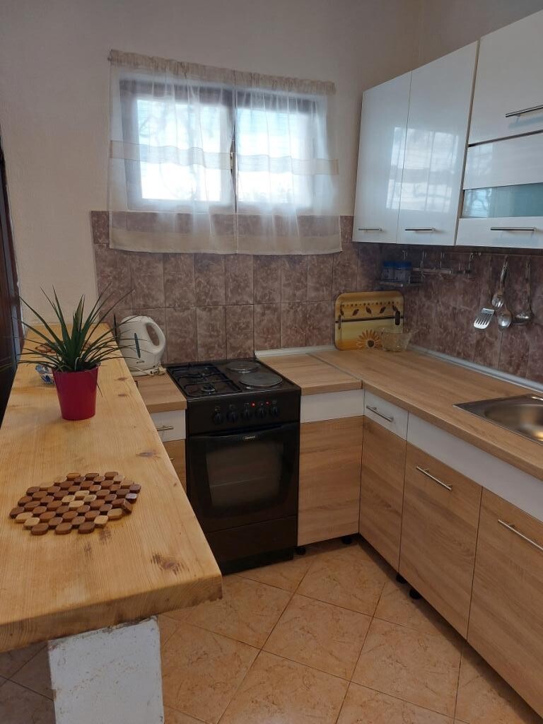 Image 3812968 - 6