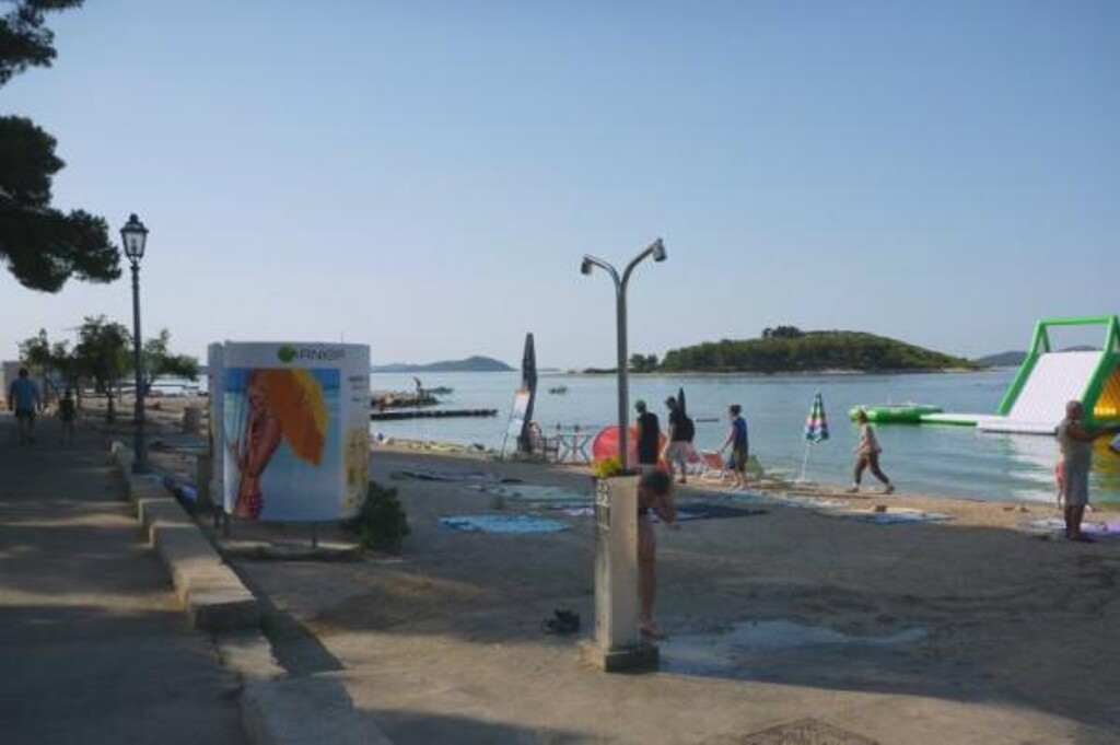 Image 3838939 - 11