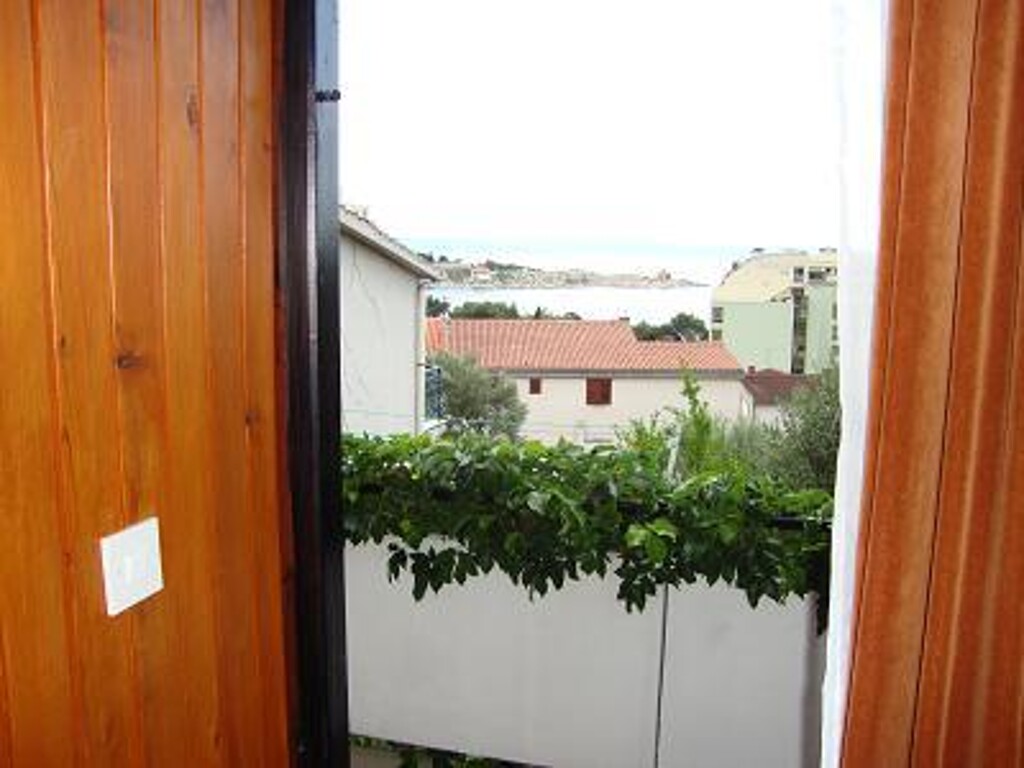 Image 3810607 - 4