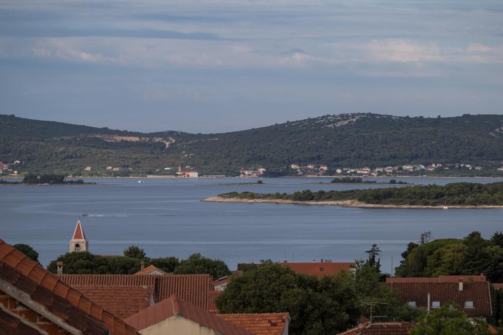 Image 10