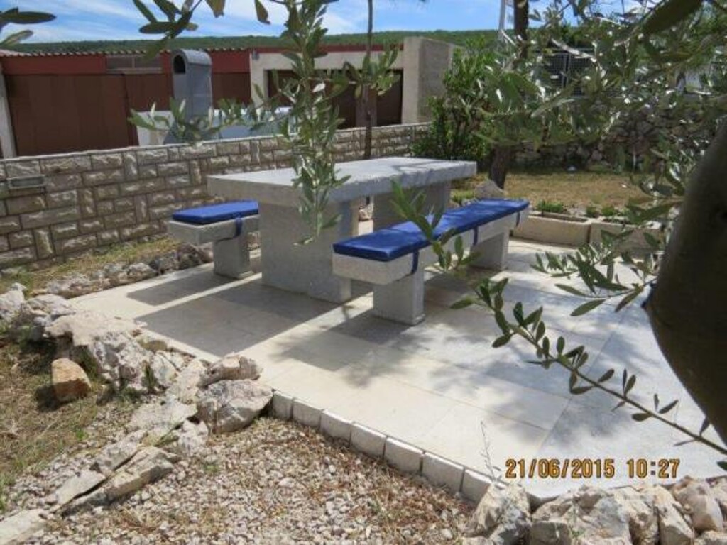 Image 3812432 - 3
