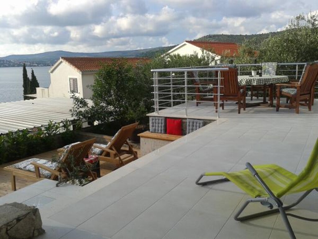 Image 3812330 - 16