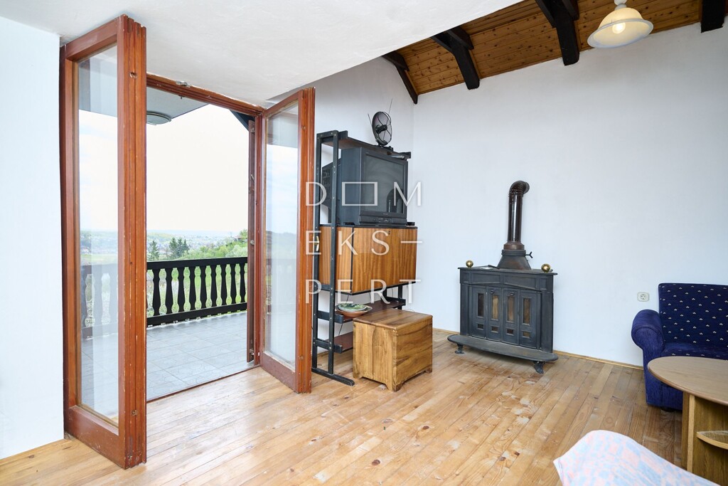 Image 12