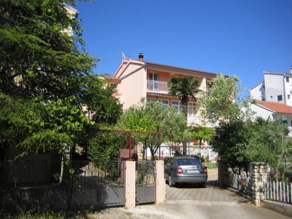 Image 3811913 - 6