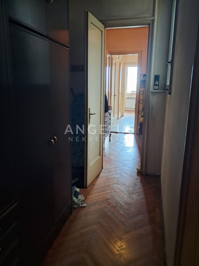 Image 9