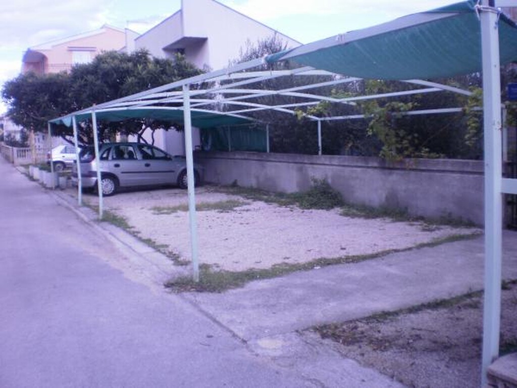 Image 3810939 - 5