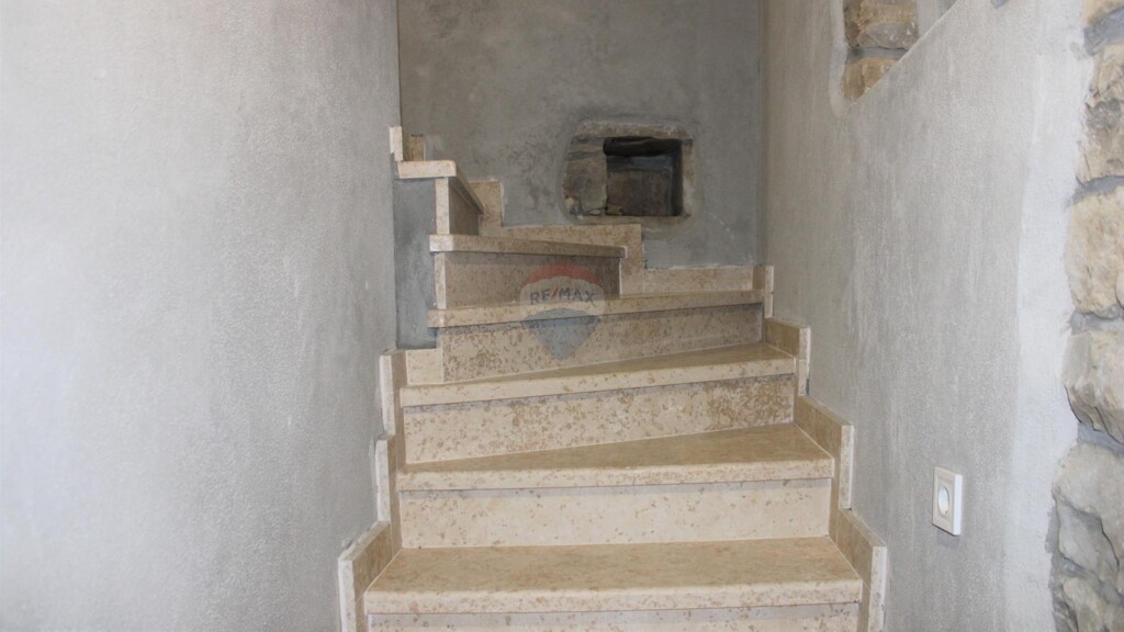 Image 5430450 - 8