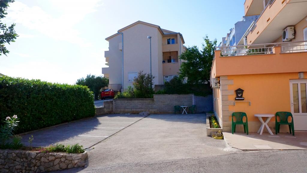 Image 3814387 - 6