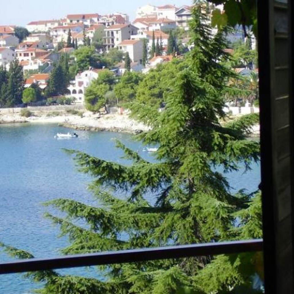 Image 3812695 - 7