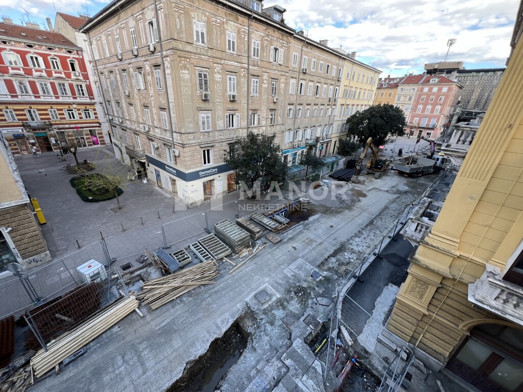 Image 12