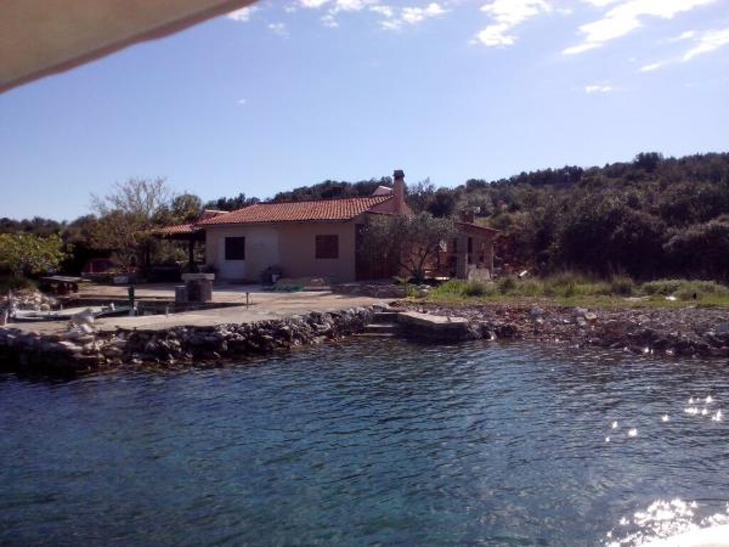 Image 3823620 - 1
