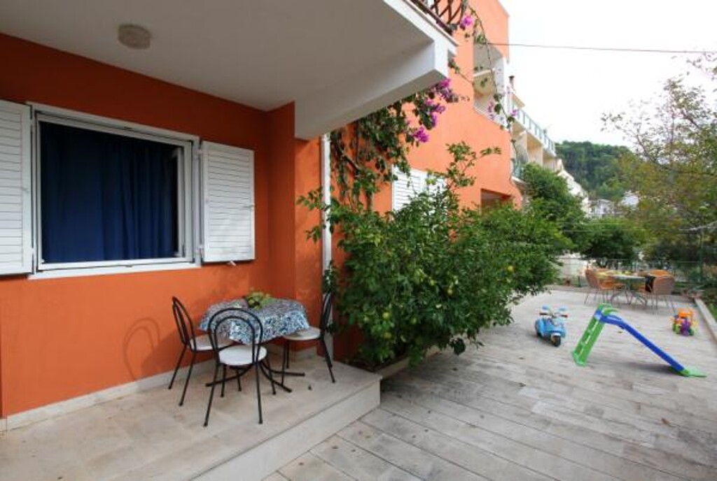 Image 3811126 - 4