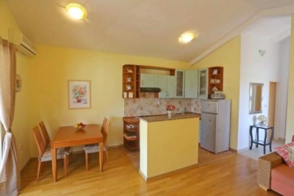 Image 3813298 - 24