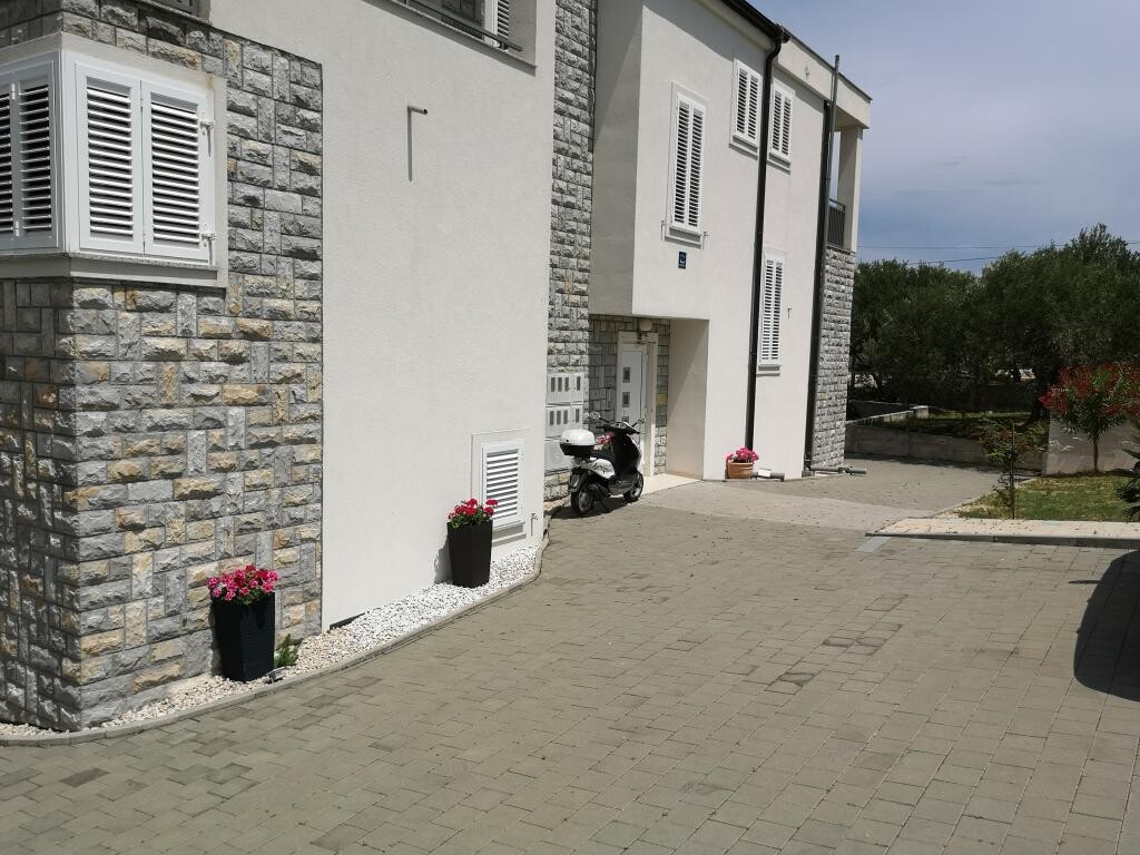 Image 13