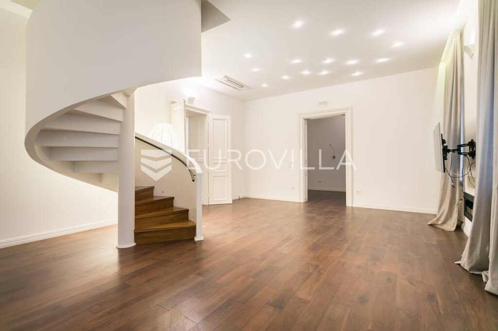 Image 4839167 - 4