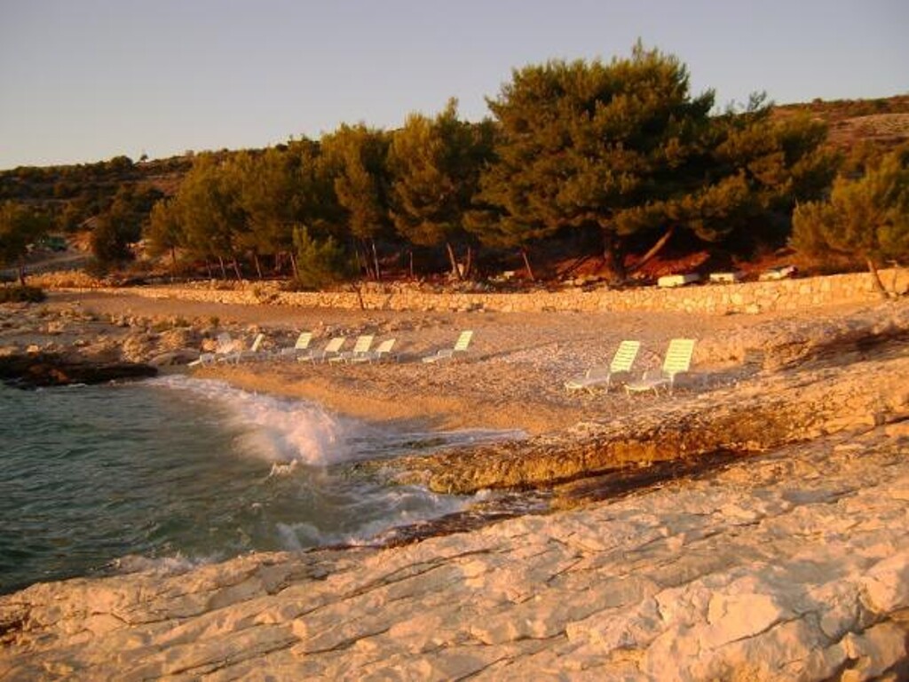 Image 3812221 - 5
