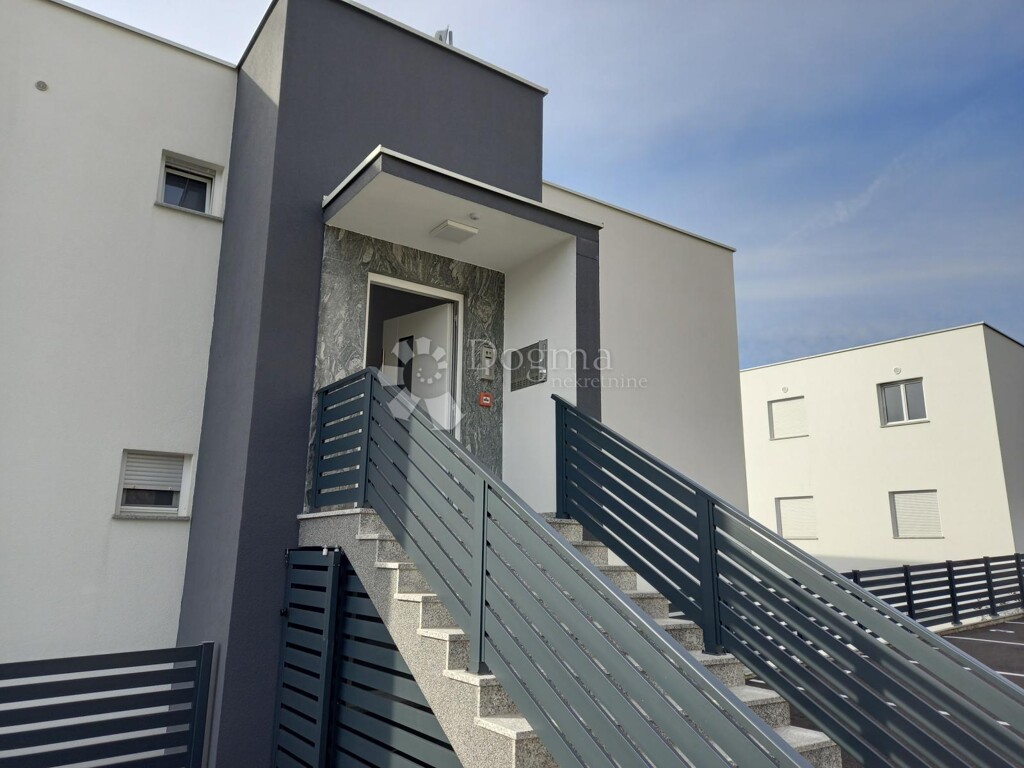 Image 25
