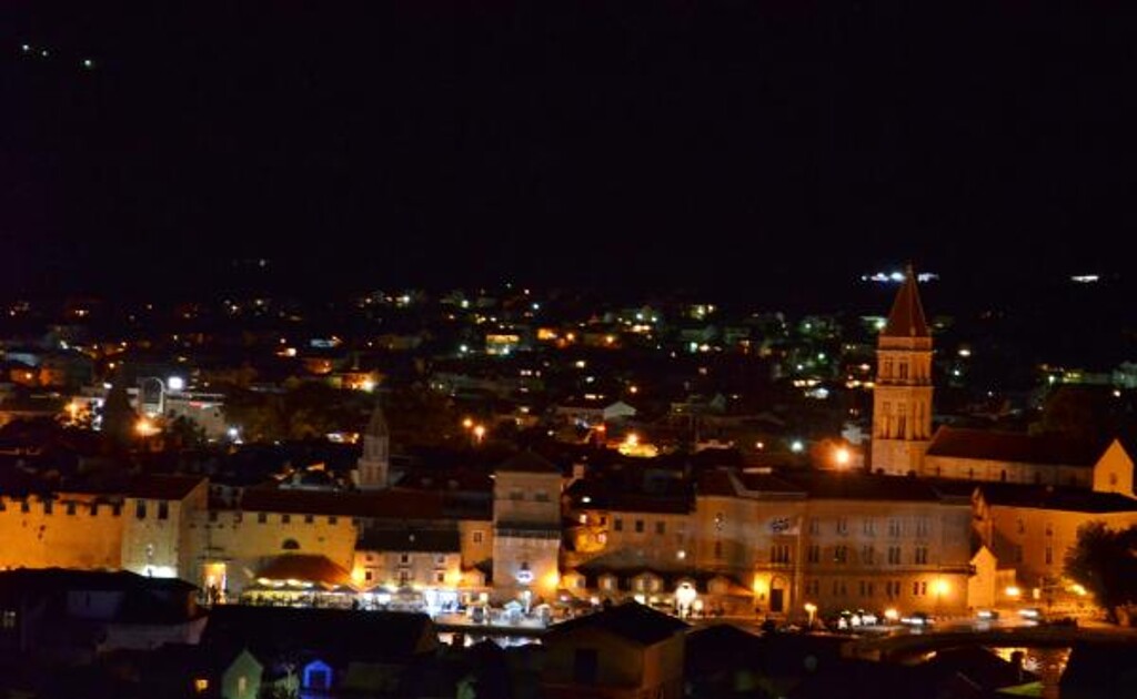 Image 3838801 - 24