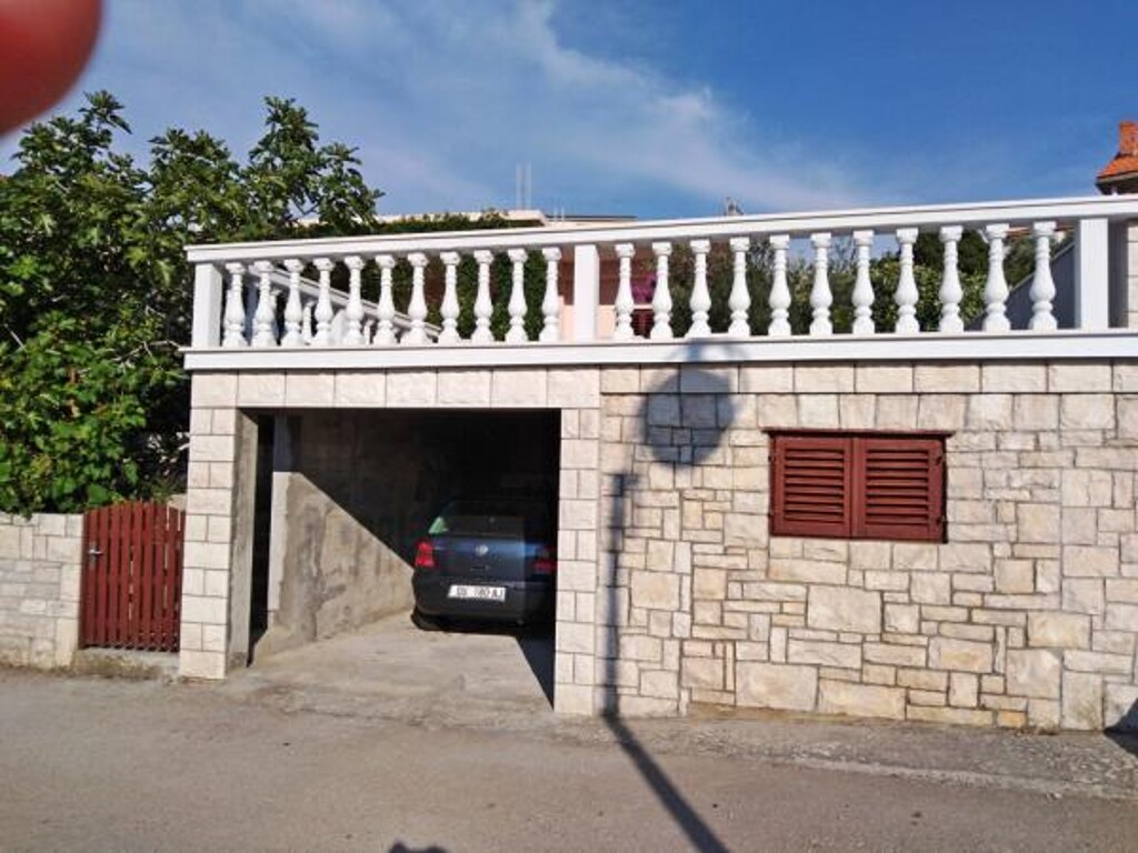Image 3838691 - 8