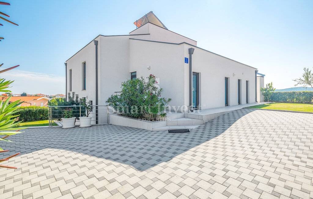 Image 13