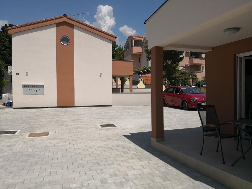 Image 10