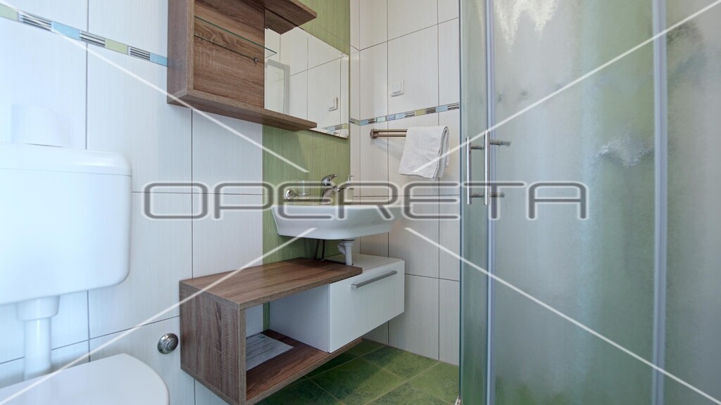 Image 5607685 - 8