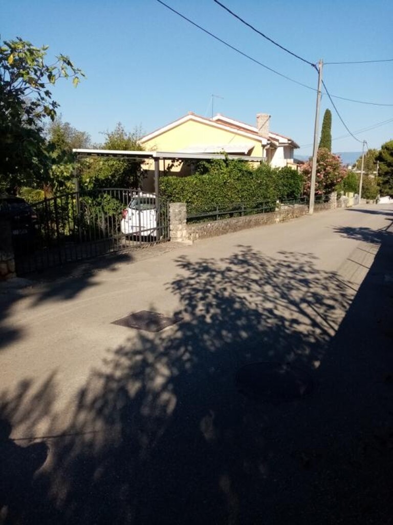 Image 3811312 - 3