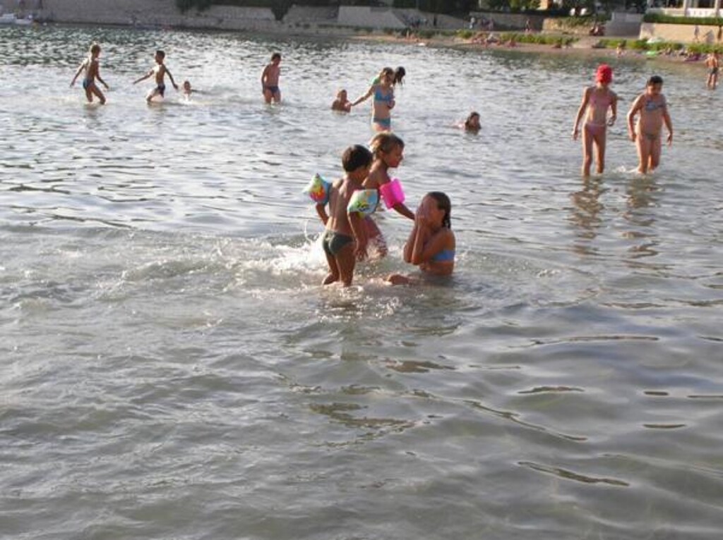 Image 3810795 - 13