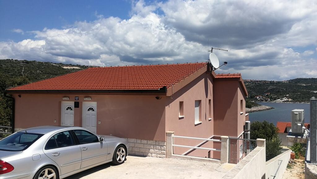 Image 3812308 - 1